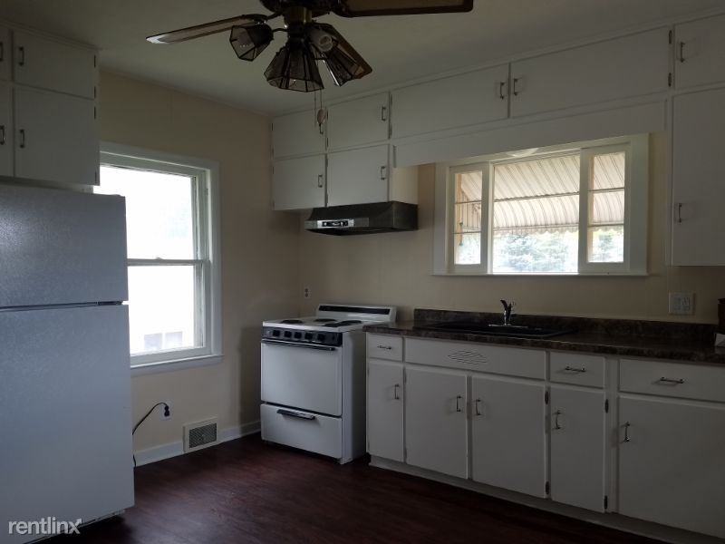 808 Bellevue Ave - Photo 2 of 22