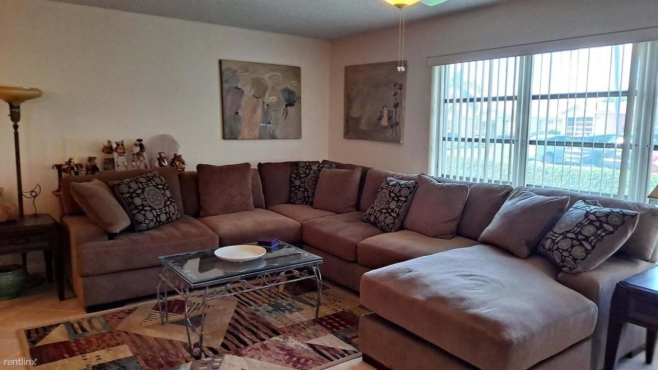 14716 Canalview Dr #D - Photo 3 of 11