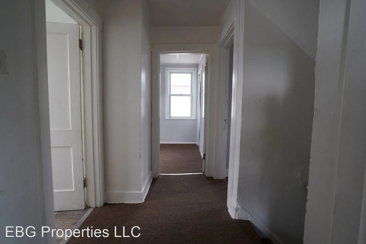 251 E 19th Ave - Photo 2 of 16