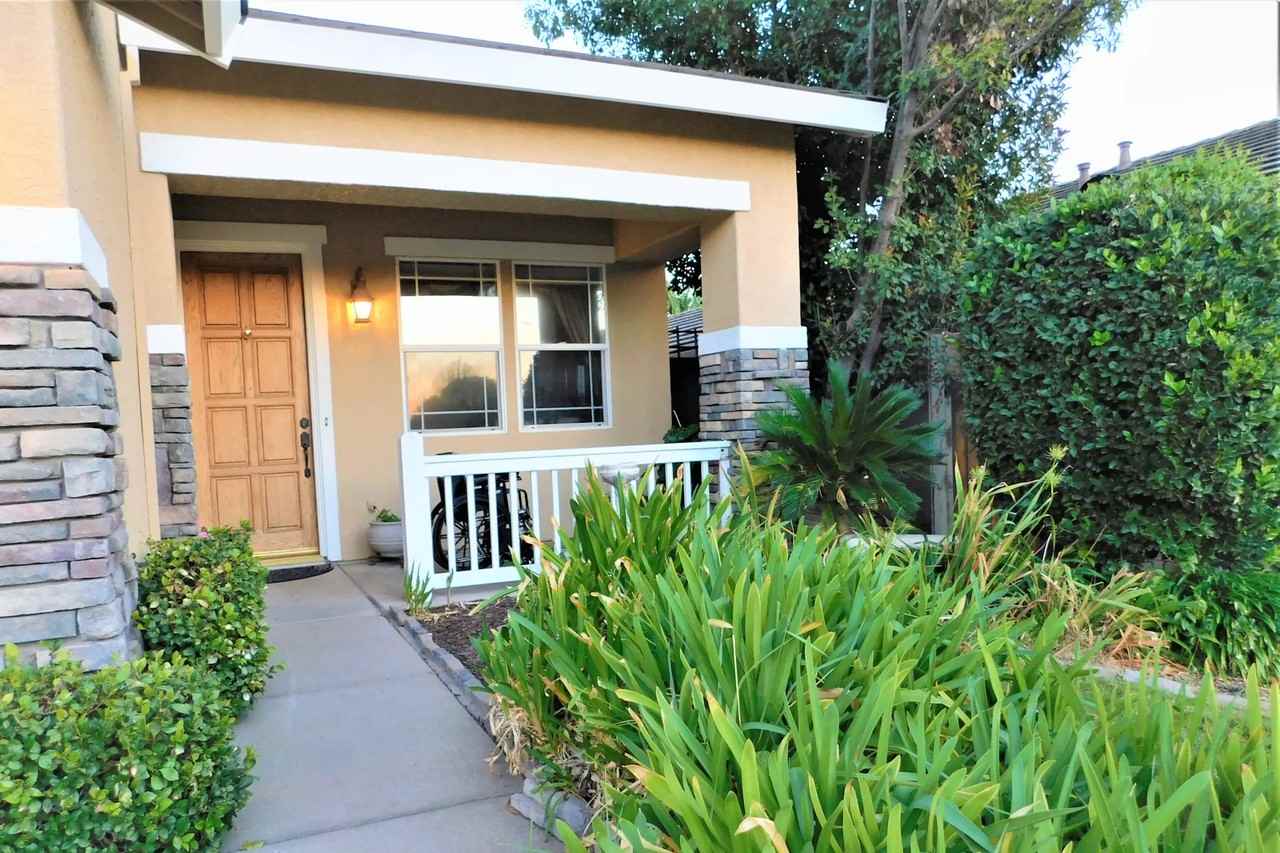 34 Treecrest Ct - Photo 2 of 29