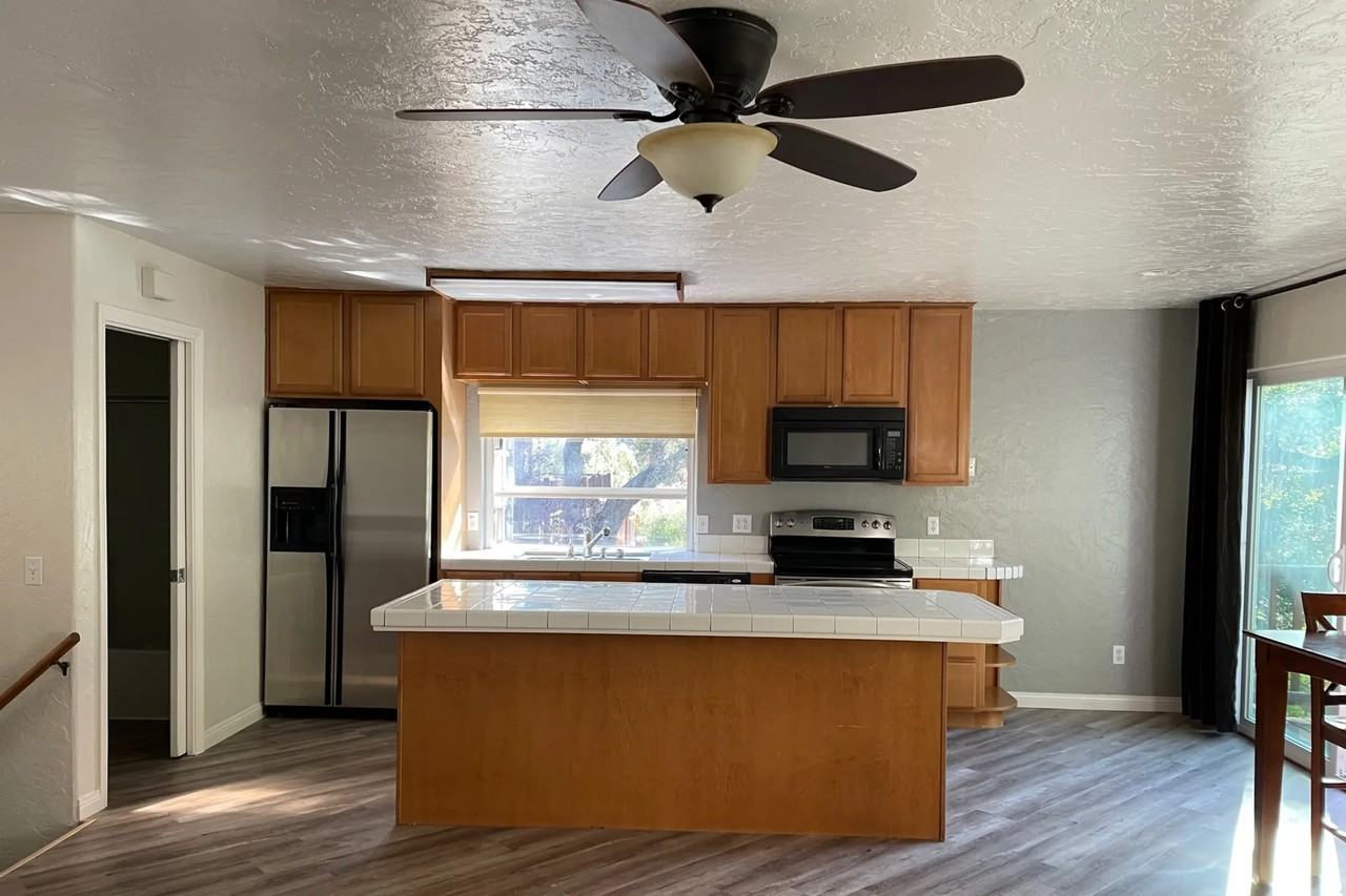 2329 Canyon Rd - Photo 2 of 19