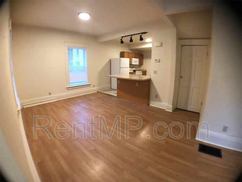 1003 S Lansing St - Photo 2 of 15