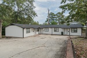 featured image of 1303 5th Ave S #A