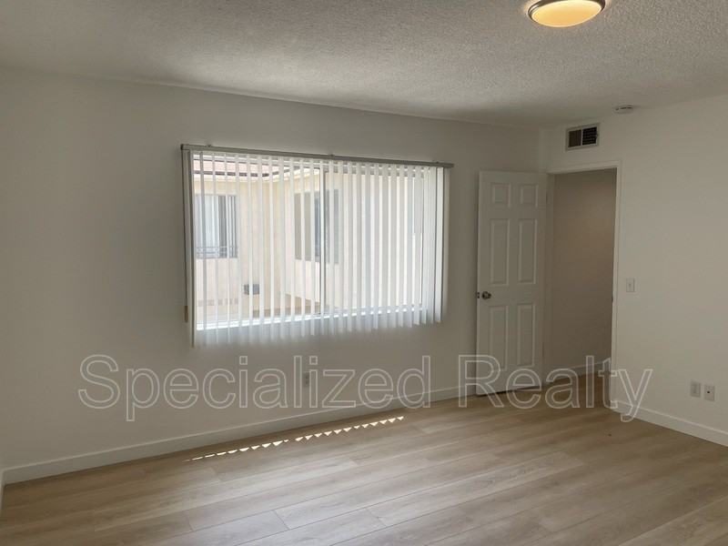 322 E Dryden St - Photo 5 of 11