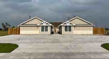 featured image of 2120 Southridge Ave #D