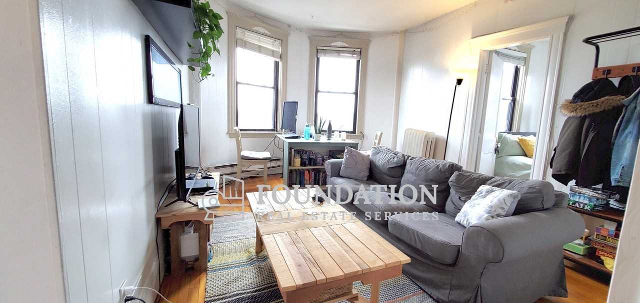 1695 Commonwealth Ave #5 - Photo 2 of 10