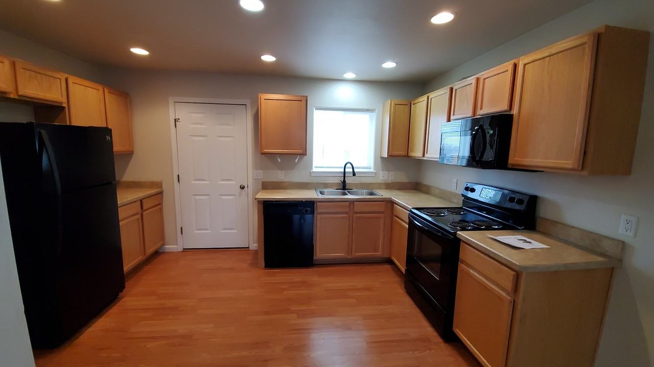 2967 Marlisa Ln - Photo 2 of 9