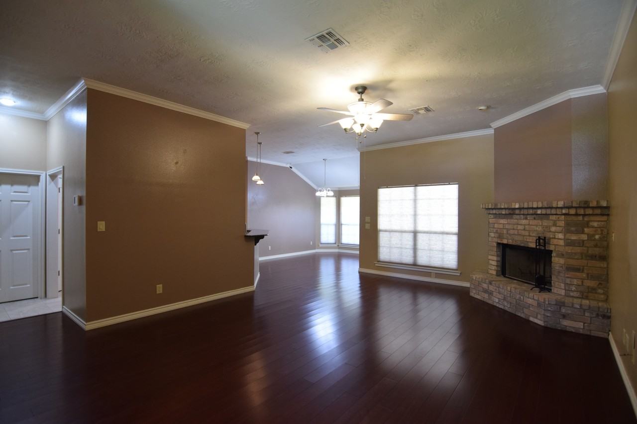 4701 Arrowhead Dr - Photo 7 of 22