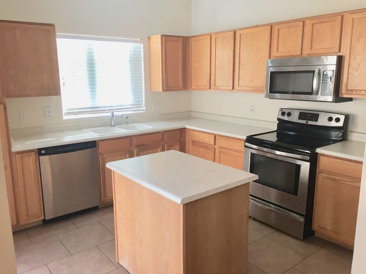 9323 W Harmony Ln - Photo 3 of 17