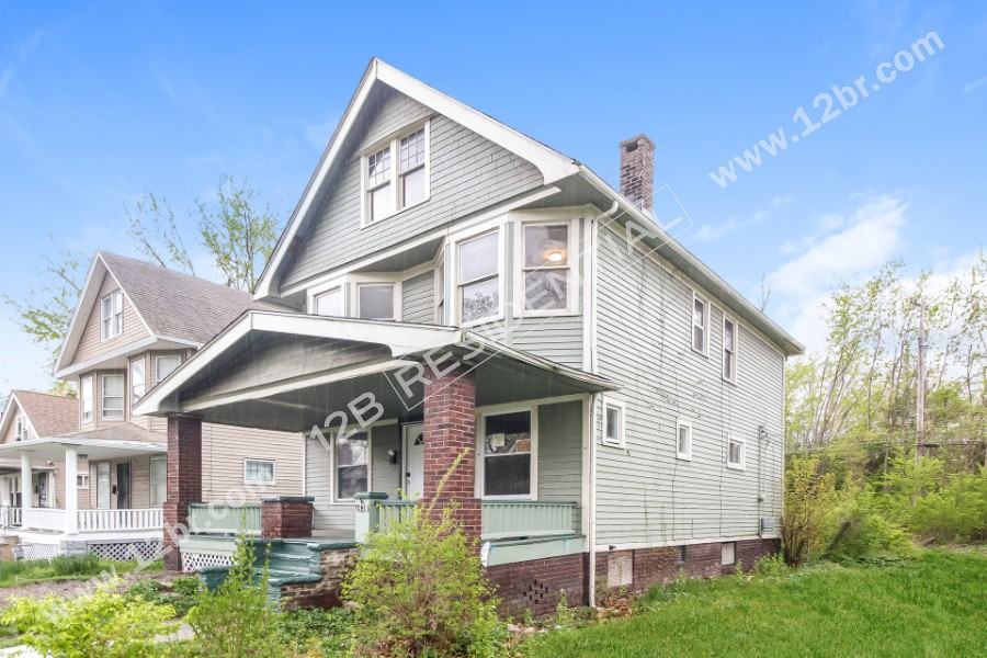 1438 E 133rd St - Photo 3 of 25