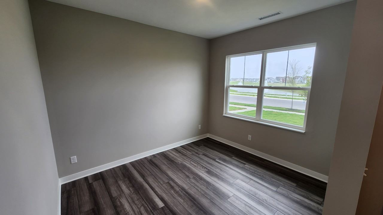 1939 Mildred Rd - Photo 5 of 23