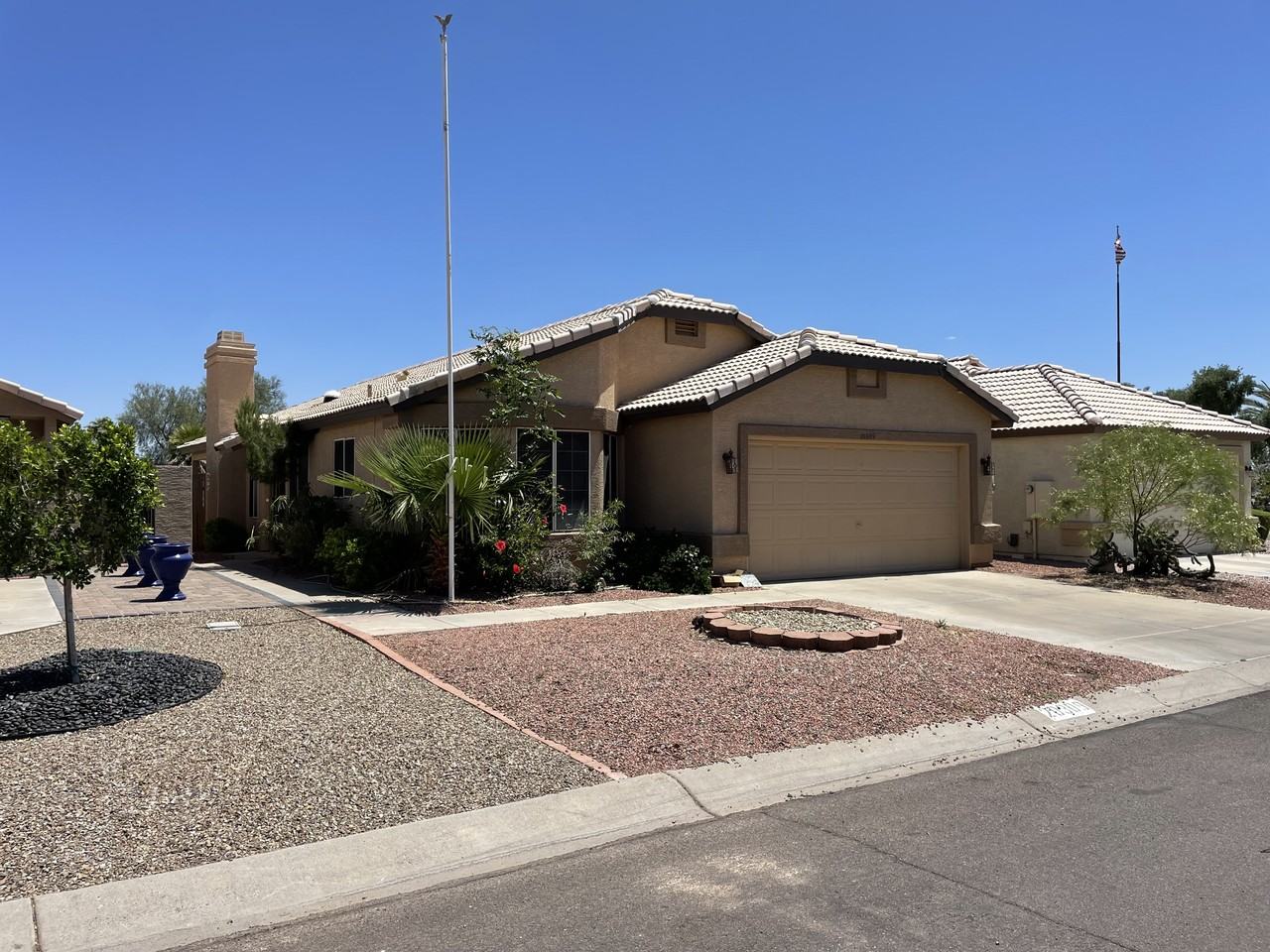 20309 N 106th Ave - Photo 2 of 40