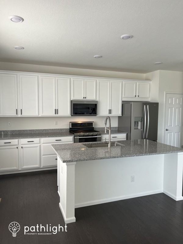 720 Penstemon Dr - Photo 2 of 7