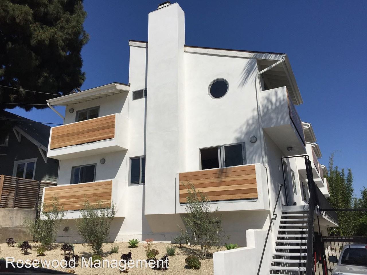 1016 Sanborn Avenue - Photo 2 of 21