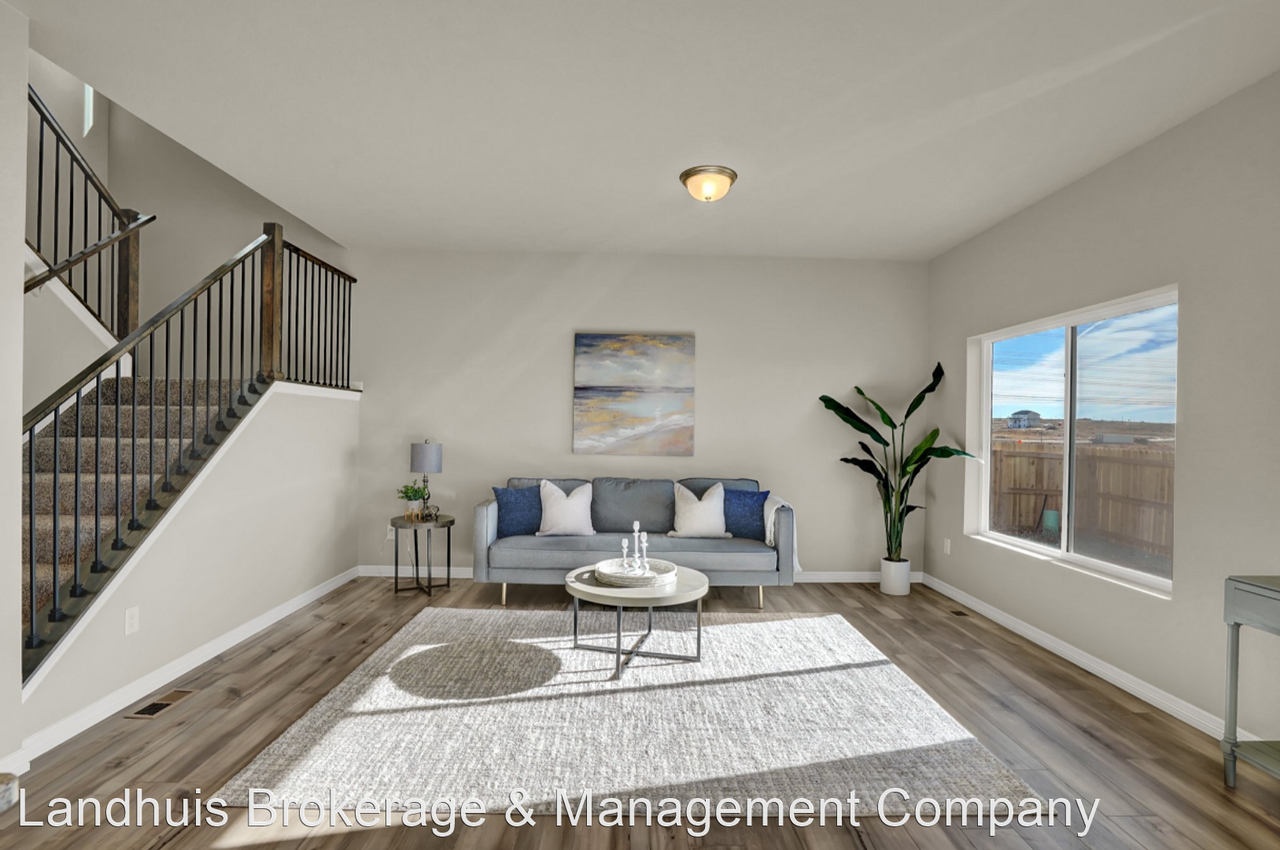 11226 House Finch Ln - Photo 2 of 35
