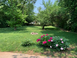 683 Sheridan Dr - Photo 2 of 6