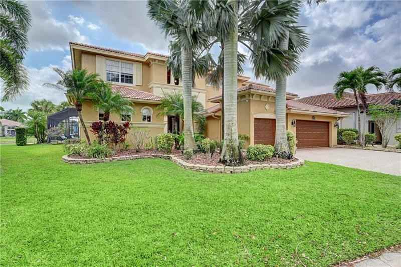 7662 Northwest 127th Manor - Photo 2 of 79