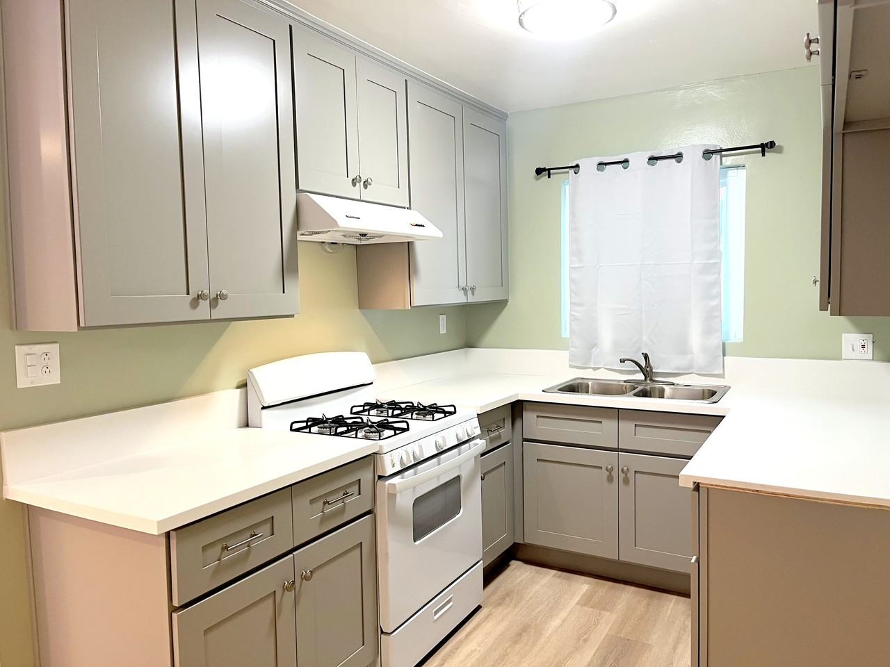 1681 College View Drive #6 - Photo 2 of 15