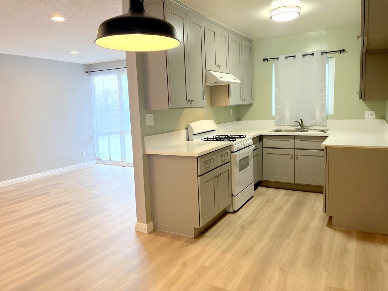 1681 College View Drive #6 - Photo 3 of 15