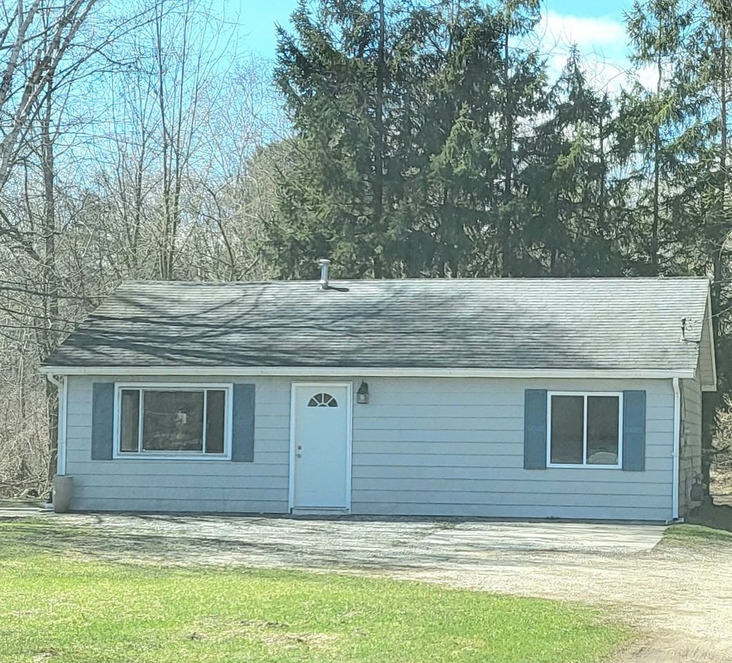 8180 Lakeshore Rd #NA - Photo 2 of 9