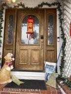 1034 Fairfield St - Photo 2 of 18