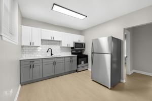 featured image of 703 N Austin Blvd