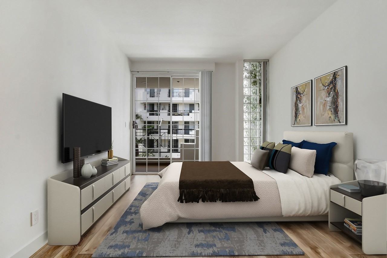 310 S. Swall Drive Apartments - Photo 6 of 46