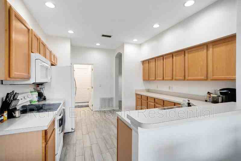 2685 Bellewater Pl - Photo 3 of 28