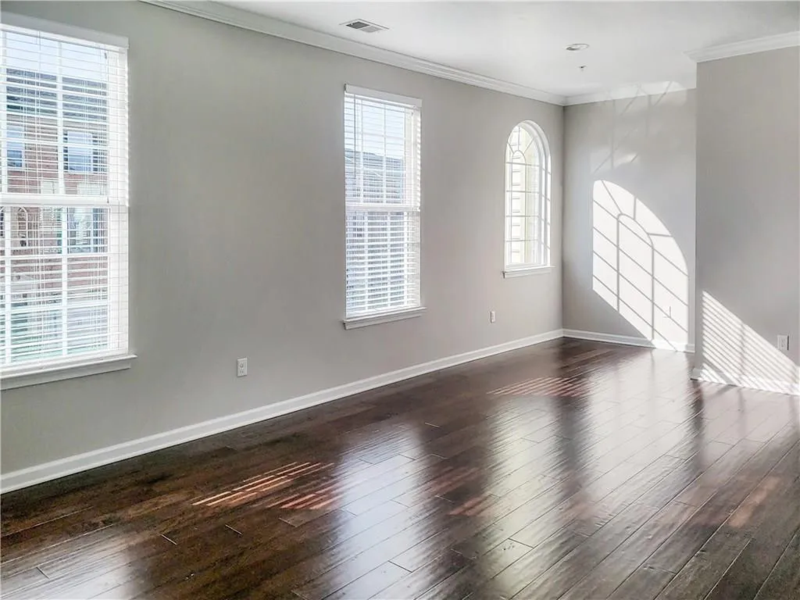 1205 Pointe View Dr - Photo 2 of 15