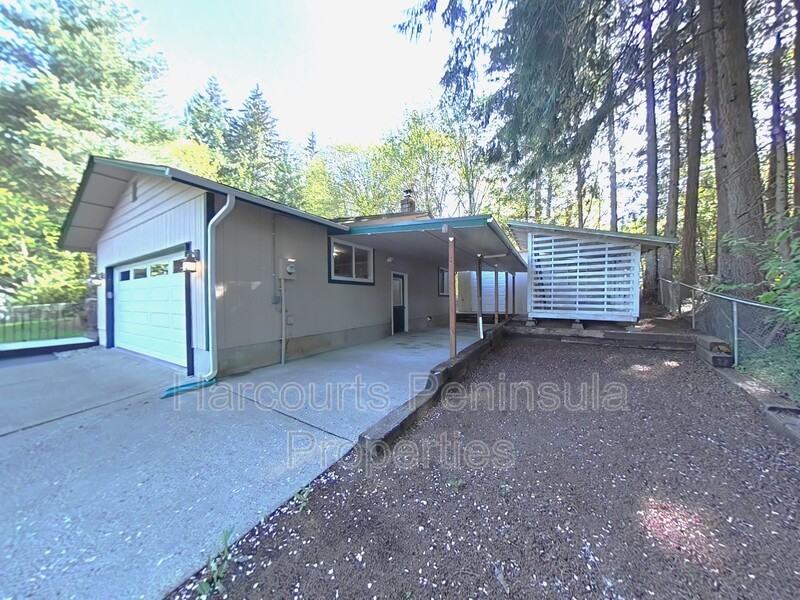 220 Ne Riverhill Ln - Photo 3 of 19