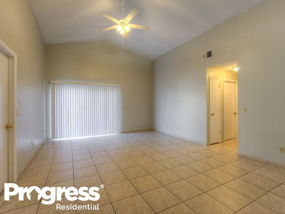 13113 San Antonio Woods Ln - Photo 2 of 19