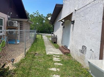 213 Arricola Avenue - Photo 2 of 14