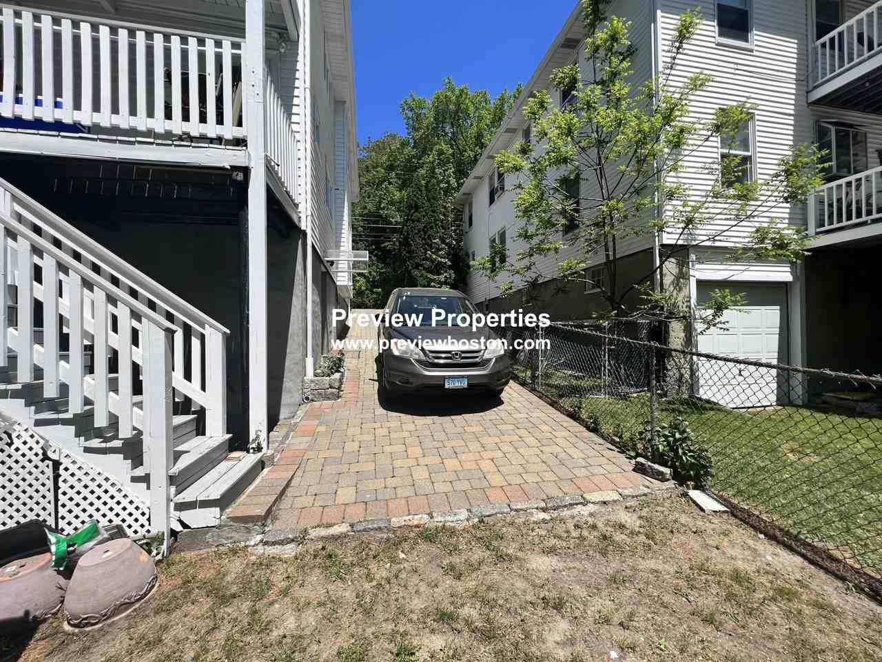 Kenrick St #P - Photo 4 of 50