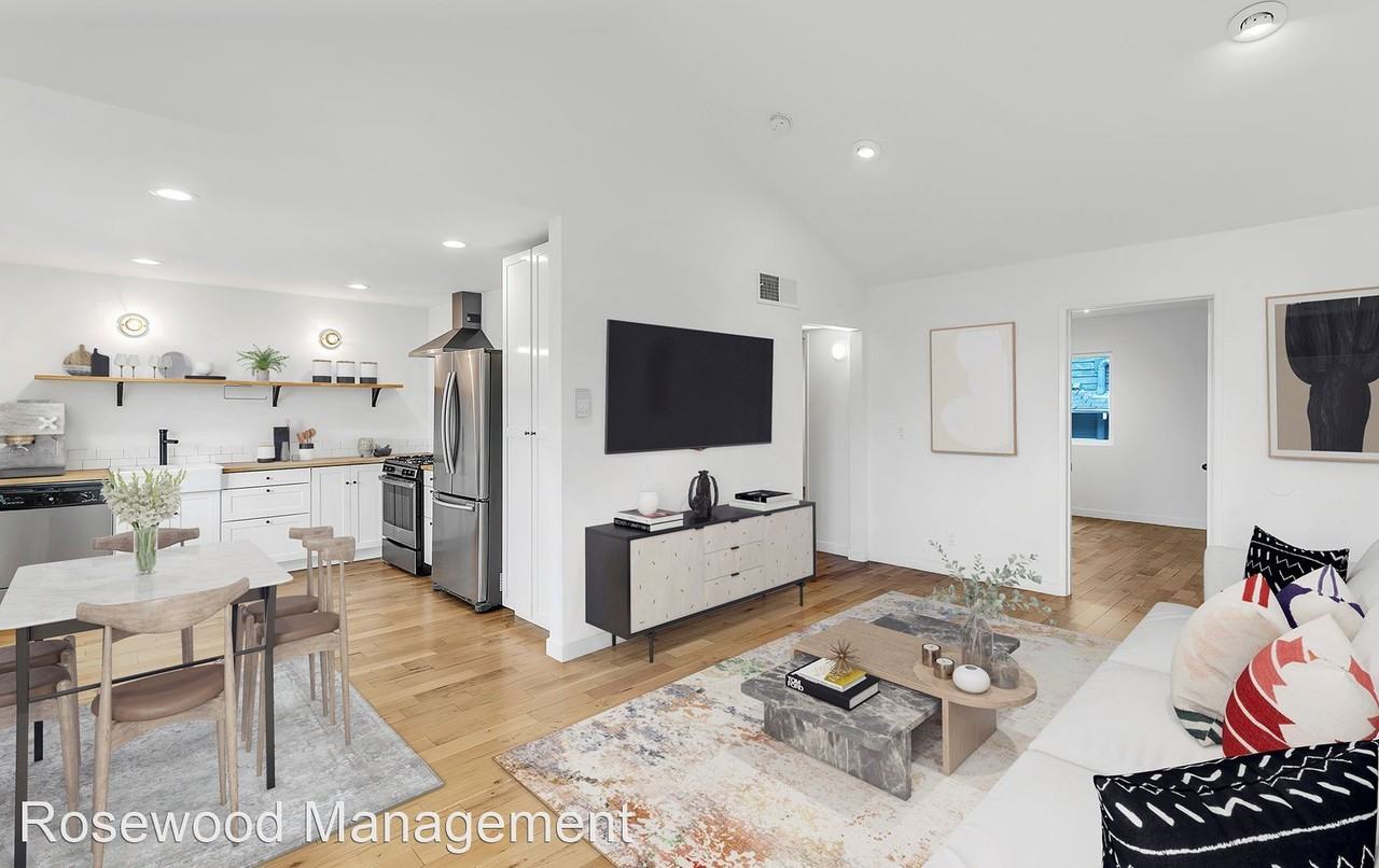 1016 Sanborn Avenue - Photo 3 of 21