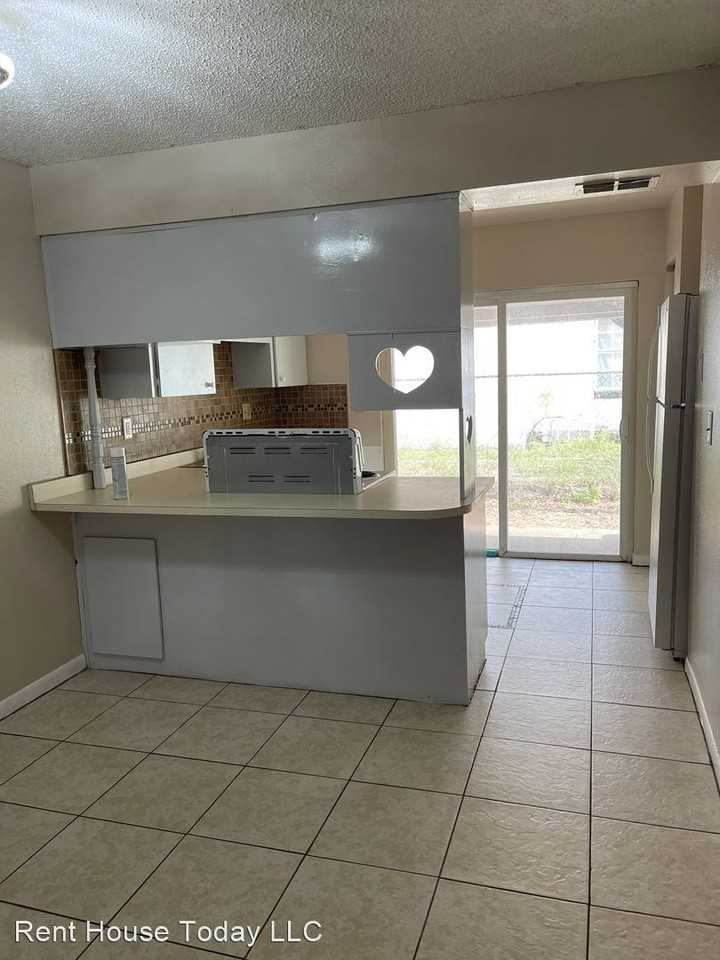 2221 Leo Drive - Photo 3 of 9