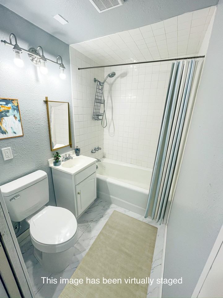 3418 Se 6th St #3416 - Photo 2 of 9