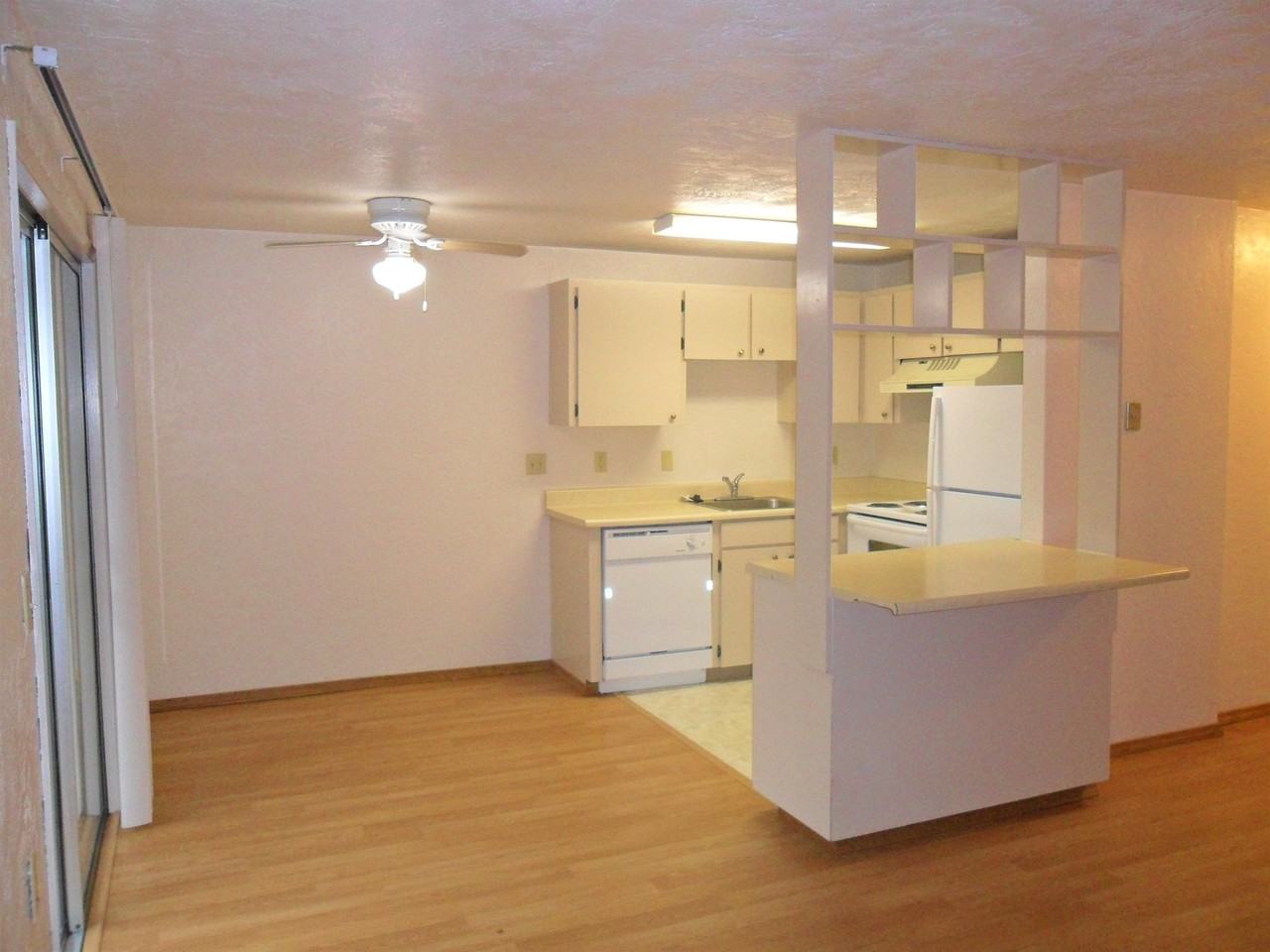 1001 Hermitage Way S #05 - Photo 2 of 12