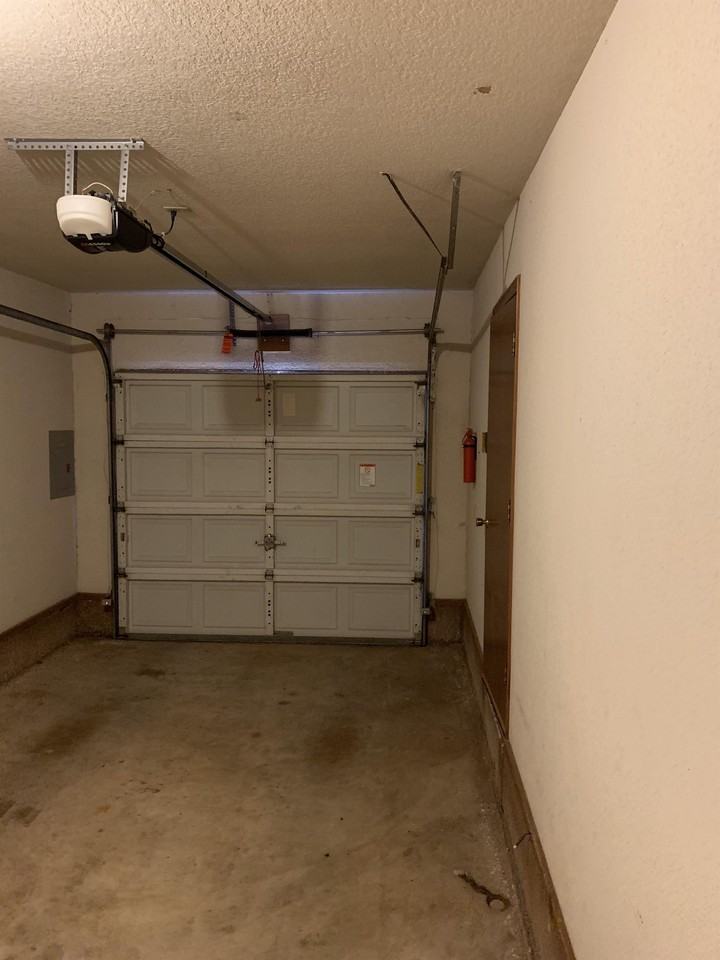 112 N Baumann Ave #1 - Photo 3 of 14