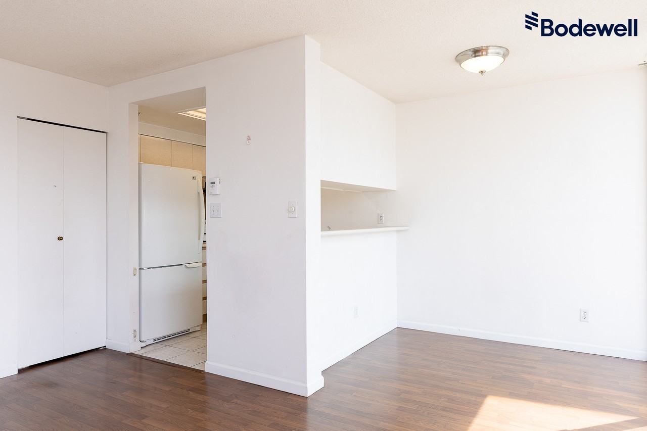 1268 Broadway W - Photo 3 of 20