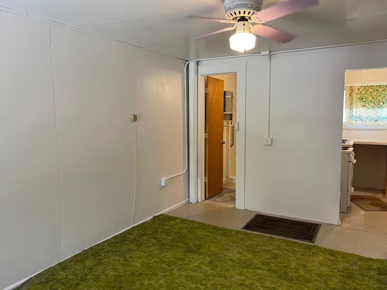 130 E Broadway St #1 - Photo 3 of 9