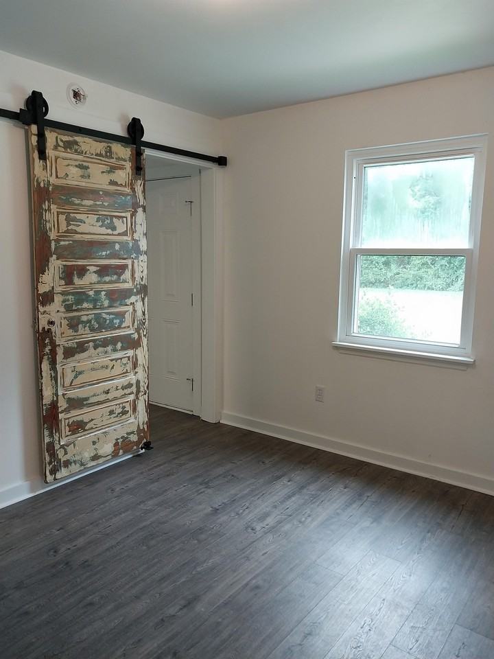 2903 Elmore Rd Sw #B - Photo 3 of 6