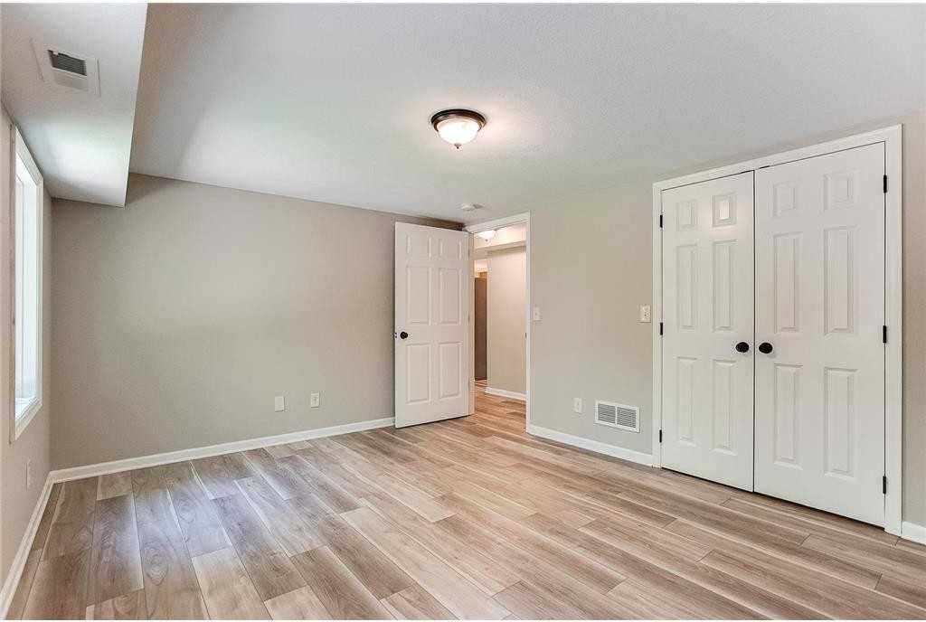 6416 Sherwood Ave #1 - Photo 5 of 17