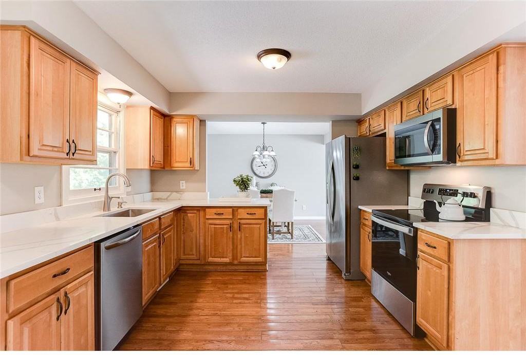 6416 Sherwood Ave #1 - Photo 7 of 17