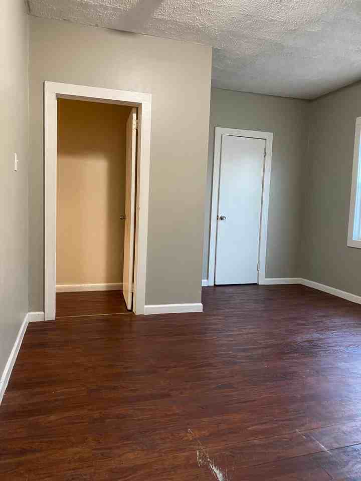 155 N 16th St #3 - Photo 4 of 5