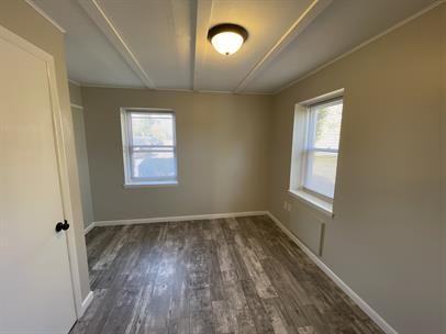 110 W Charlotte St - Photo 3 of 11