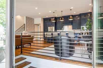 952 Russell St - Photo 2 of 50