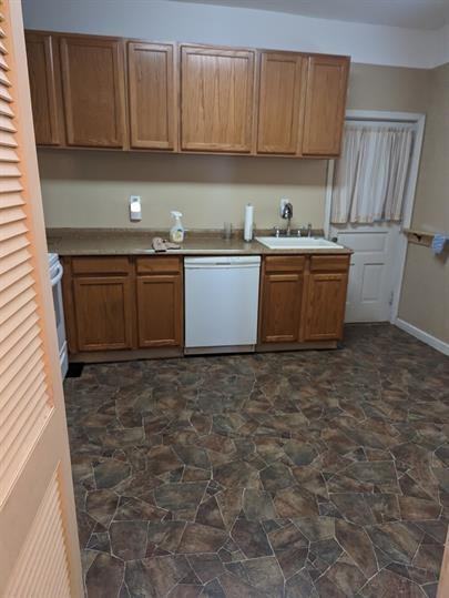 204 W 29th St - Photo 2 of 13