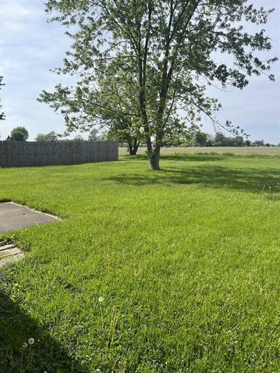 305 New York St - Photo 3 of 9