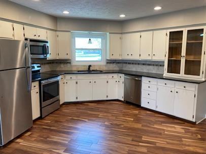 903 Bell Blvd - Photo 2 of 16