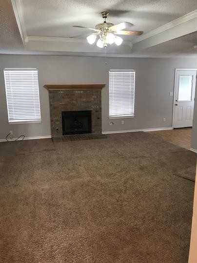 63 Green Oak Cir - Photo 3 of 7